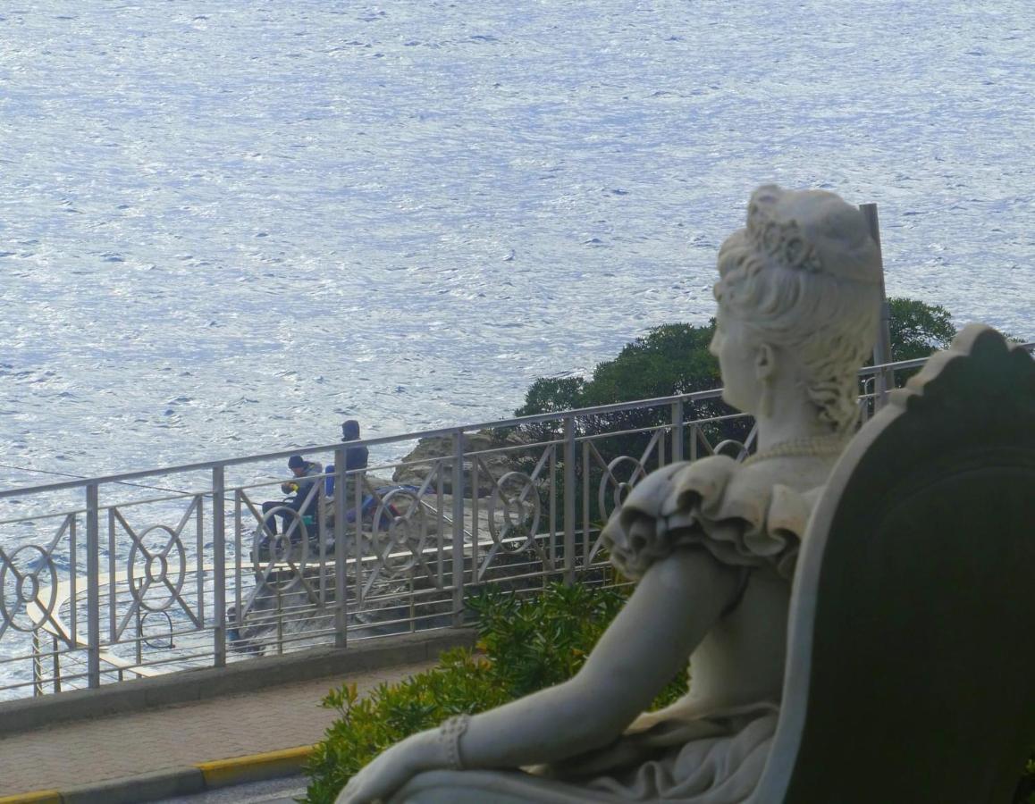 Villa Gaia - Luxury Villa, Pool & Wellness Rooms Bordighera Kültér fotó