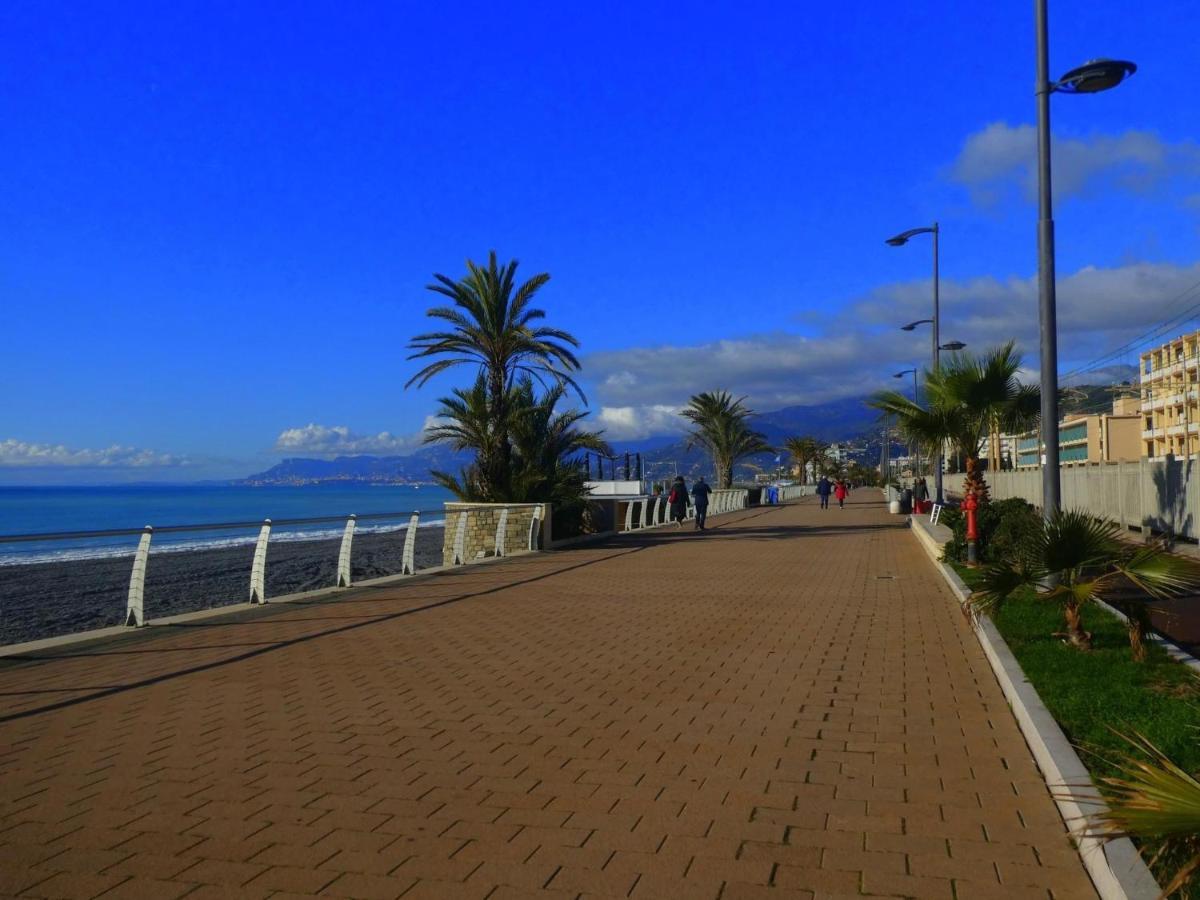 Villa Gaia - Luxury Villa, Pool & Wellness Rooms Bordighera Kültér fotó