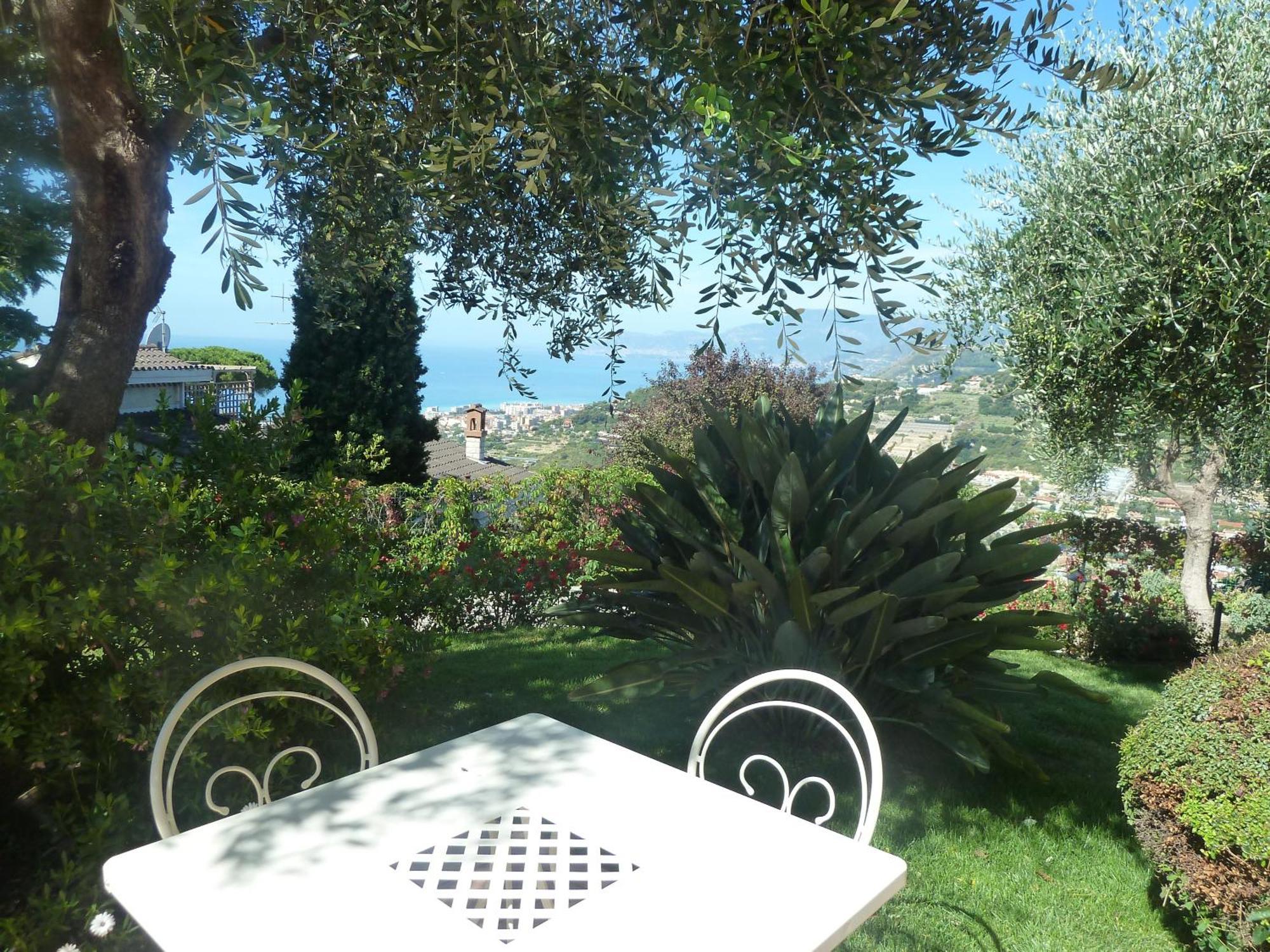 Villa Gaia - Luxury Villa, Pool & Wellness Rooms Bordighera Kültér fotó