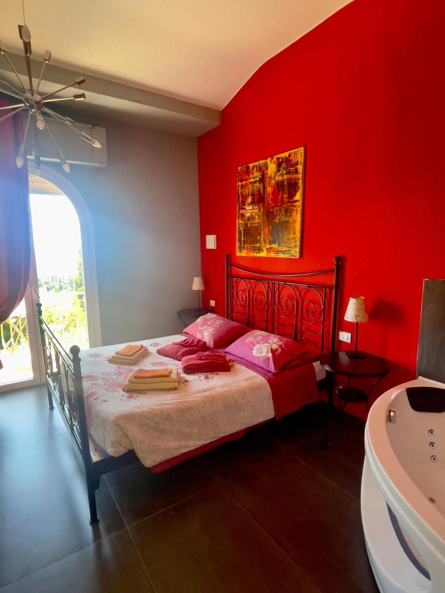 Villa Gaia - Luxury Villa, Pool & Wellness Rooms Bordighera Kültér fotó
