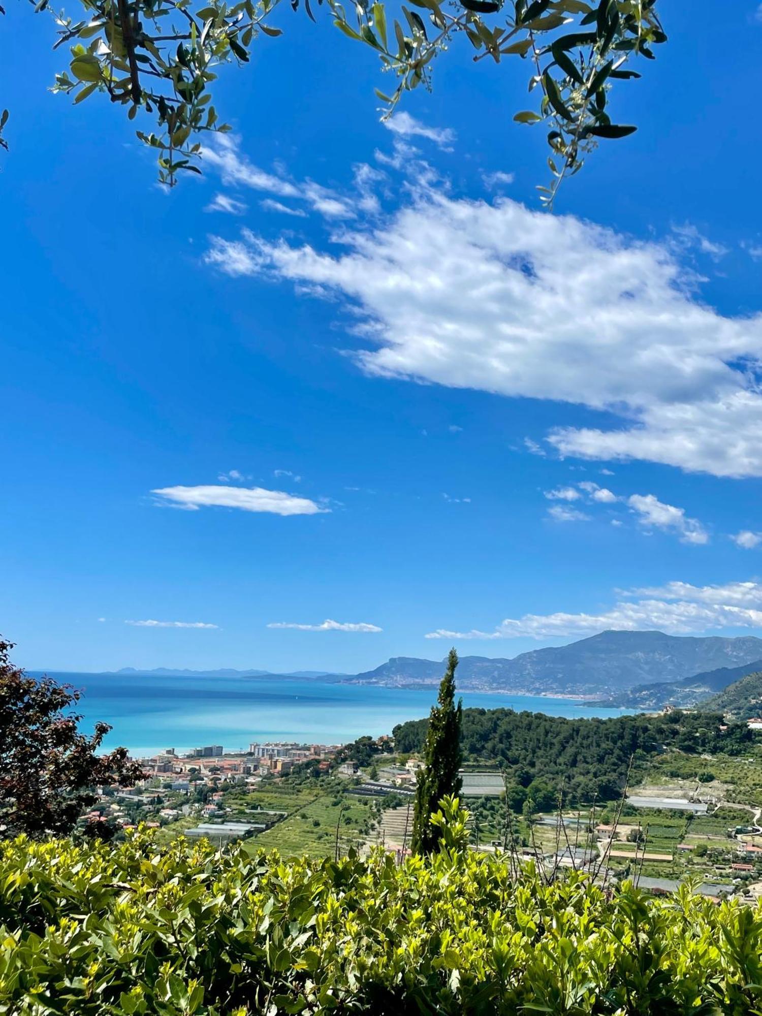 Villa Gaia - Luxury Villa, Pool & Wellness Rooms Bordighera Kültér fotó